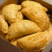 Load image into Gallery viewer, Vegetarian Meat Pie